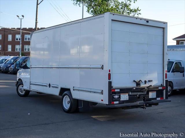 2021 GMC Savana Cutaway Work Van