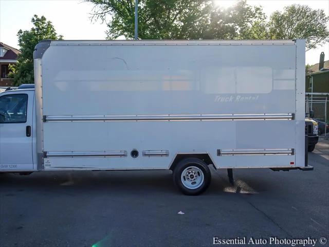 2021 GMC Savana Cutaway Work Van