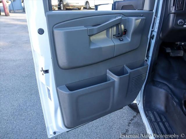 2021 GMC Savana Cutaway Work Van