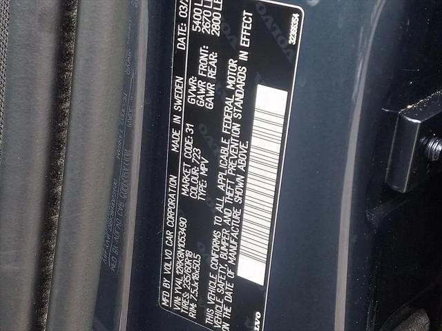 2022 Volvo XC60 B5 Momentum