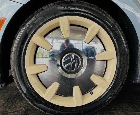 2019 Volkswagen Beetle 2.0T SE