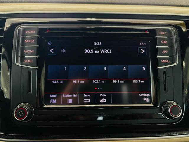 2019 Volkswagen Beetle 2.0T SE