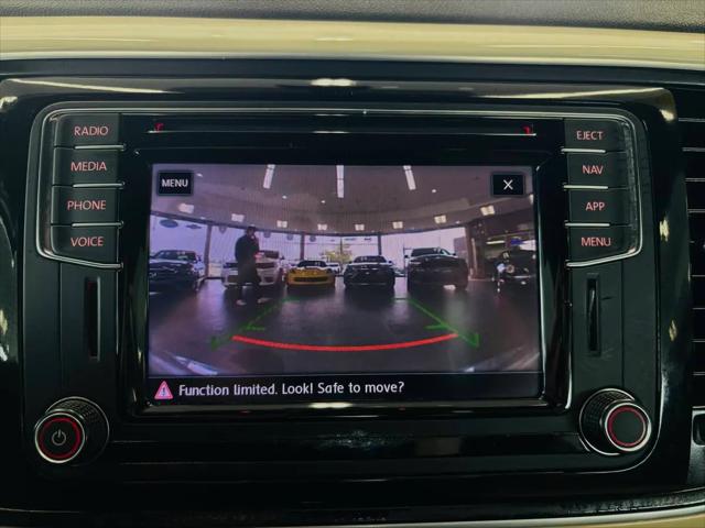 2019 Volkswagen Beetle 2.0T SE