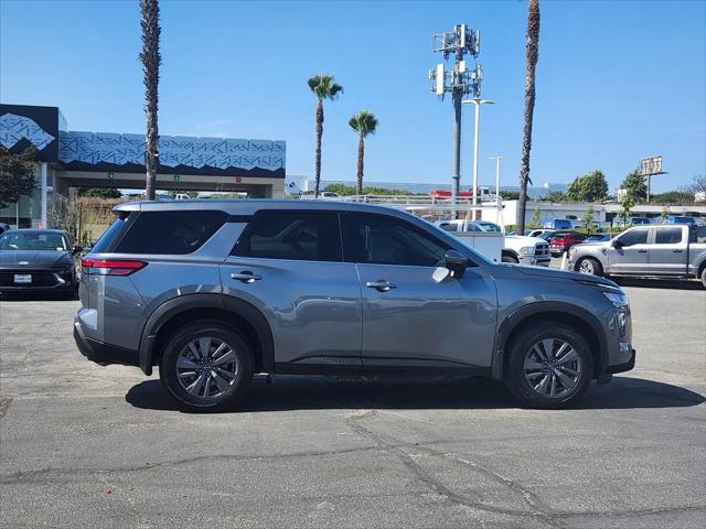 2022 Nissan Pathfinder S