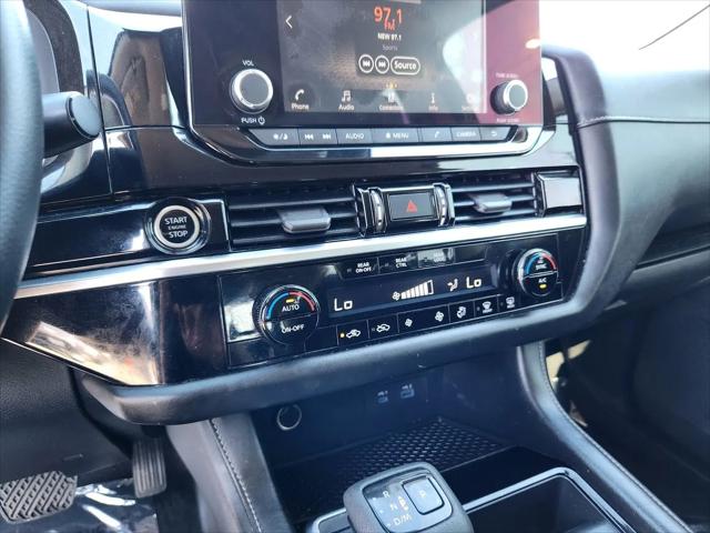 2022 Nissan Pathfinder S