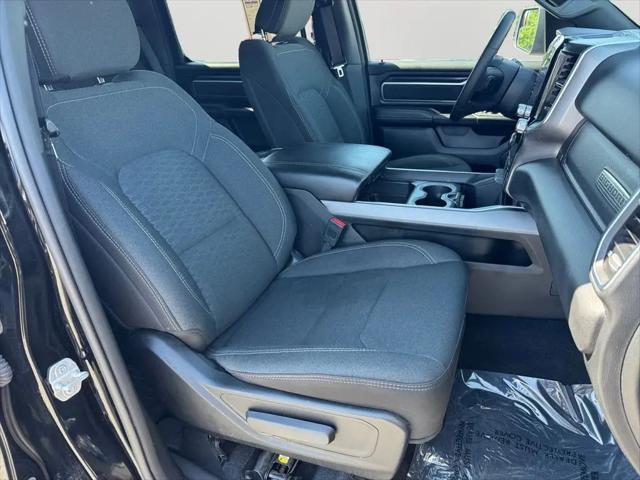 2025 Ram 1500 Big Horn Crew Cab 4x4 5'7" Box