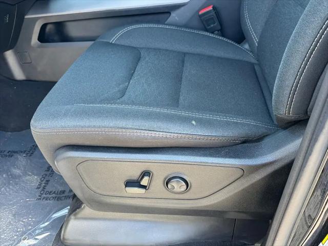 2025 Ram 1500 Big Horn Crew Cab 4x4 5'7" Box