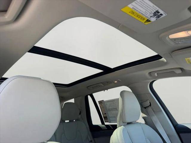 2026 Volvo XC90 Plug-In Hybrid Ultra Dark Theme, T8 AWD, Electric/Gasoline, 7 Seats