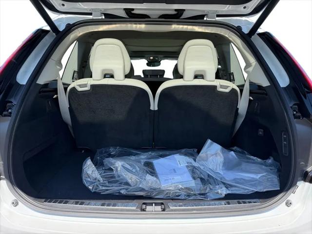 2026 Volvo XC90 Plug-In Hybrid Ultra Dark Theme, T8 AWD, Electric/Gasoline, 7 Seats