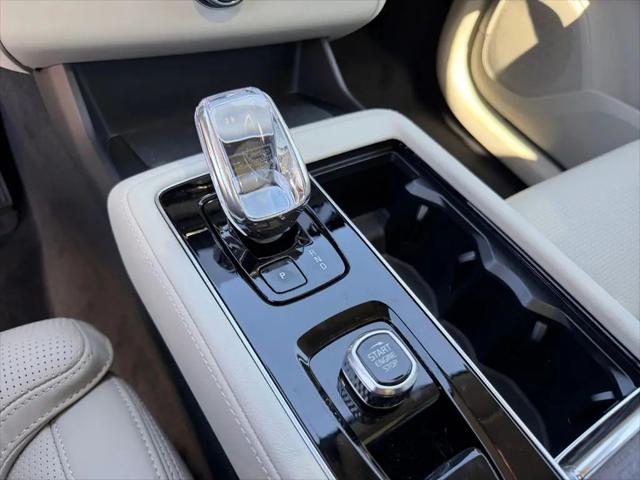 2026 Volvo XC90 Plug-In Hybrid Ultra Dark Theme, T8 AWD, Electric/Gasoline, 7 Seats
