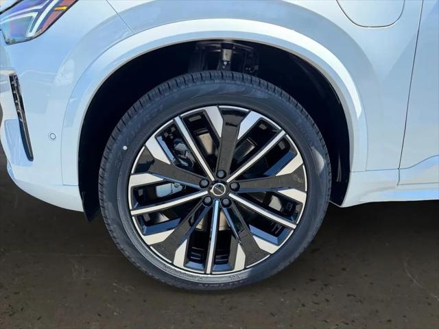 2026 Volvo XC90 Plug-In Hybrid Ultra Dark Theme, T8 AWD, Electric/Gasoline, 7 Seats