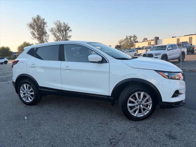 2020 Nissan Rogue Sport S FWD Xtronic CVT