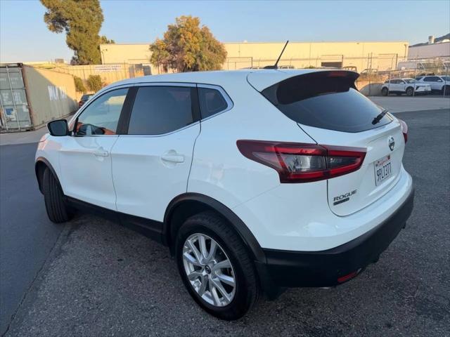 2020 Nissan Rogue Sport S FWD Xtronic CVT