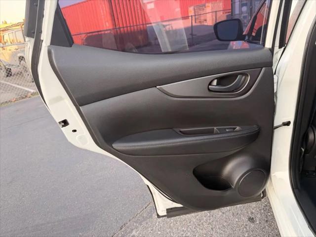 2020 Nissan Rogue Sport S FWD Xtronic CVT