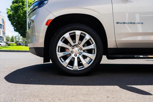 2022 Chevrolet Suburban 4WD Premier