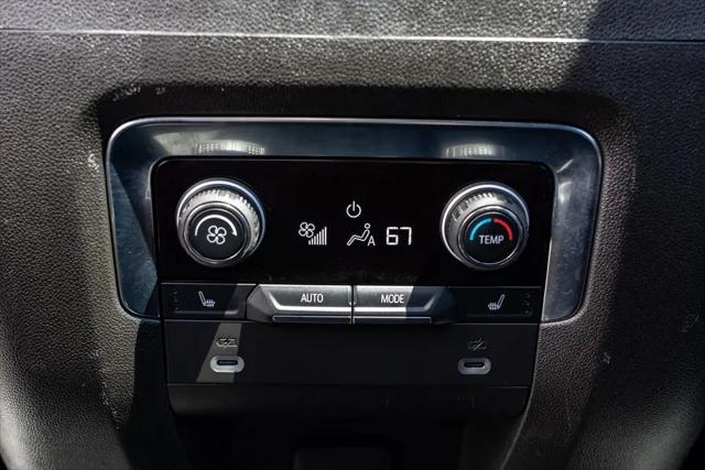 2022 Chevrolet Suburban 4WD Premier