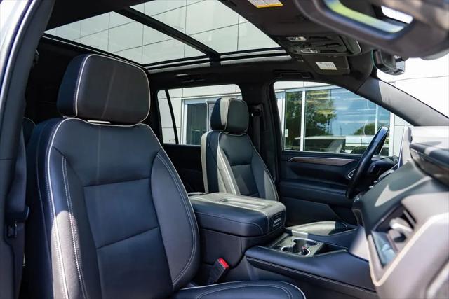 2022 Chevrolet Suburban 4WD Premier