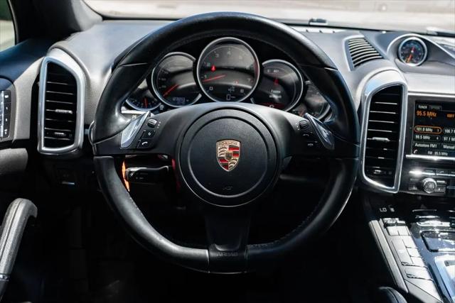 2014 Porsche Cayenne Platinum Edition