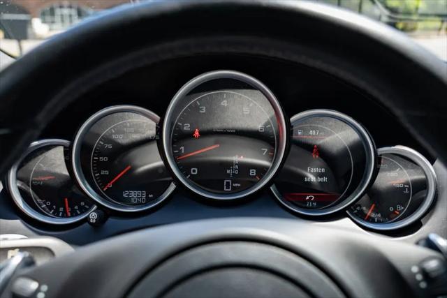 2014 Porsche Cayenne Platinum Edition