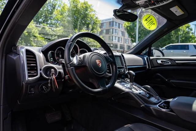 2014 Porsche Cayenne Platinum Edition