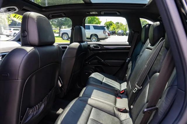 2014 Porsche Cayenne Platinum Edition