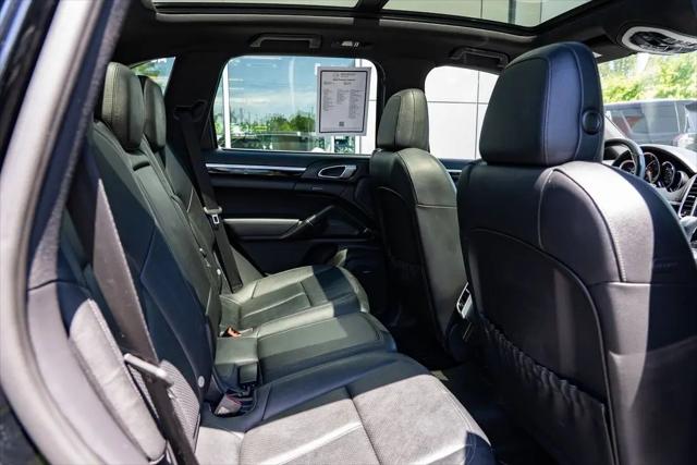 2014 Porsche Cayenne Platinum Edition