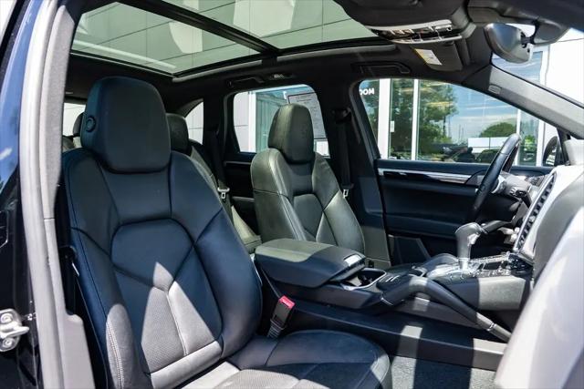 2014 Porsche Cayenne Platinum Edition