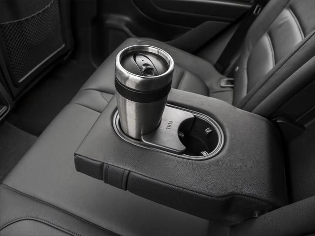 2016 Volkswagen Touareg VR6 Lux