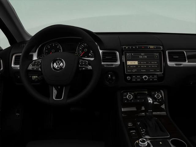 2016 Volkswagen Touareg VR6 Lux