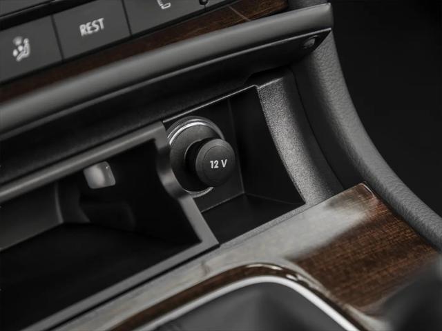 2016 Volkswagen Touareg VR6 Lux