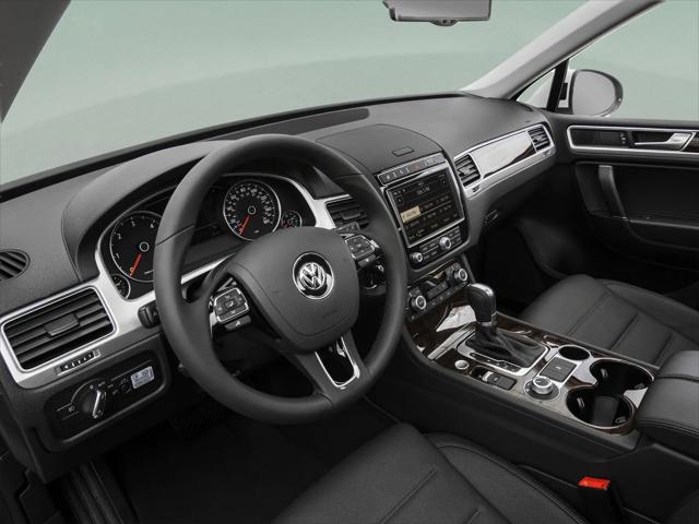 2016 Volkswagen Touareg VR6 Lux