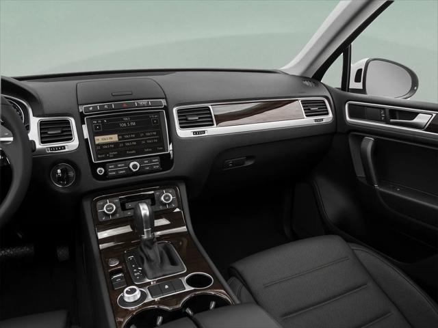 2016 Volkswagen Touareg VR6 Lux