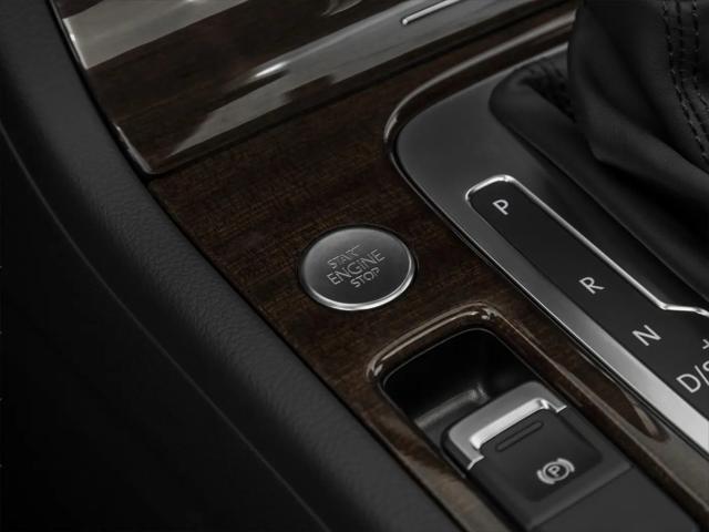 2016 Volkswagen Touareg VR6 Lux