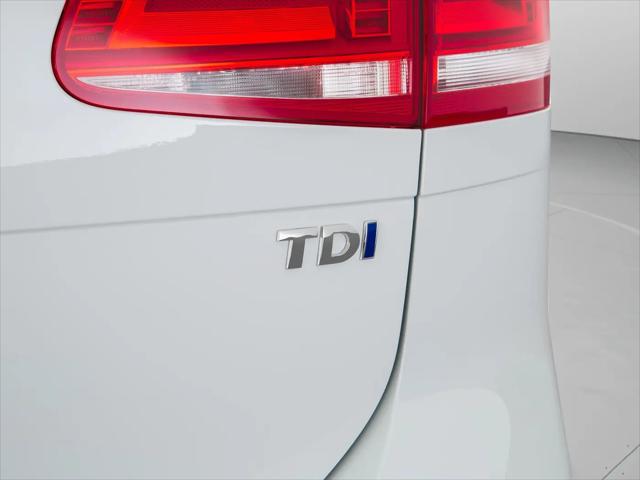 2016 Volkswagen Touareg VR6 Lux