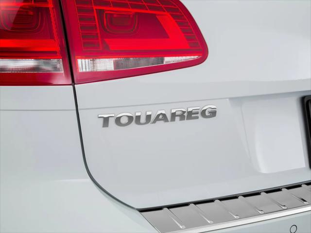 2016 Volkswagen Touareg VR6 Lux