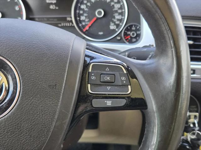 2016 Volkswagen Touareg VR6 Lux