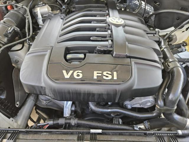 2016 Volkswagen Touareg VR6 Lux