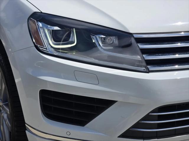 2016 Volkswagen Touareg VR6 Lux