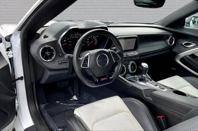 2023 Chevrolet Camaro RWD Convertible 2SS