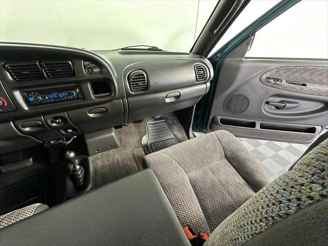 1999 Dodge Ram 1500 Base