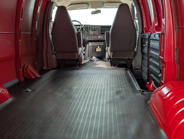 2026 Chevrolet Express Cargo Van 2500 Regular Wheelbase, WT, RWD