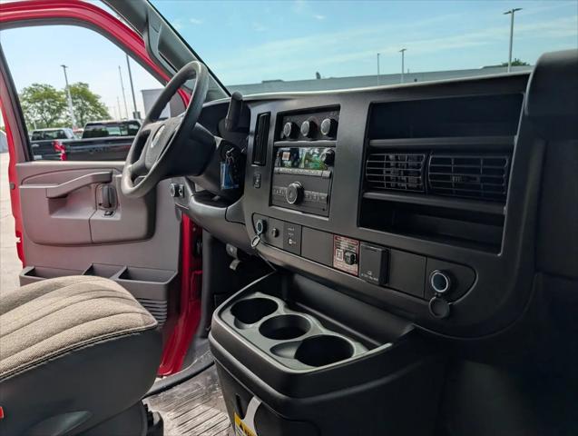 2026 Chevrolet Express Cargo Van 2500 Regular Wheelbase, WT, RWD