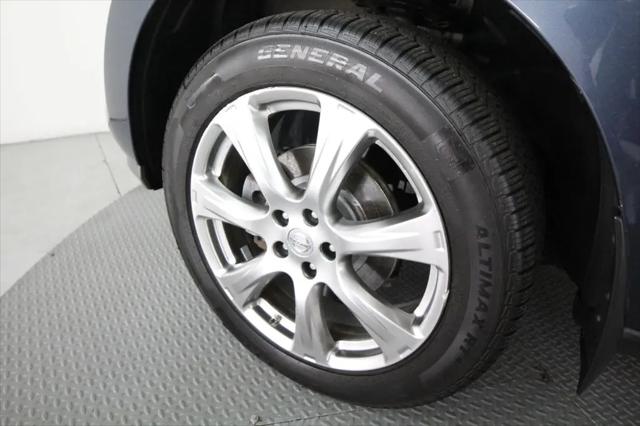 2012 Nissan Murano LE