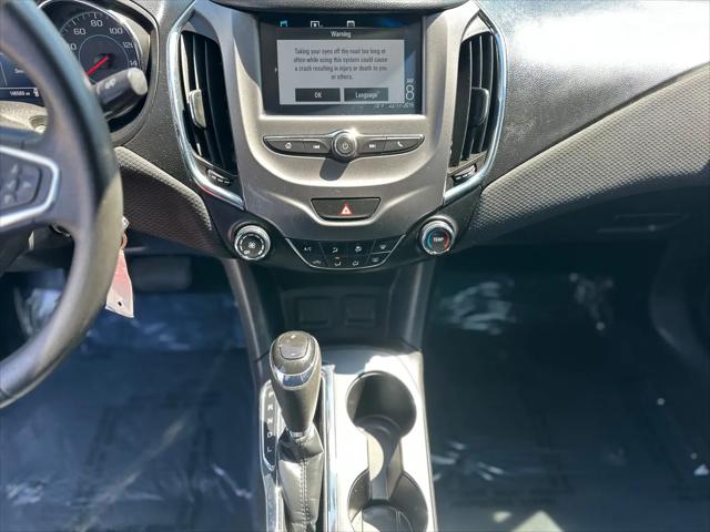 2017 Chevrolet Cruze LT Auto