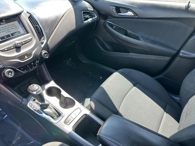 2017 Chevrolet Cruze LT Auto