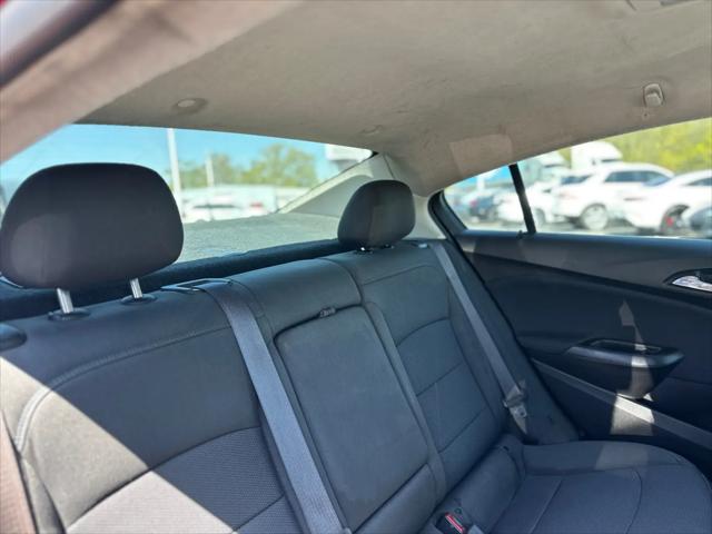 2017 Chevrolet Cruze LT Auto