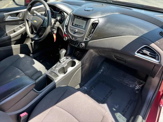 2017 Chevrolet Cruze LT Auto