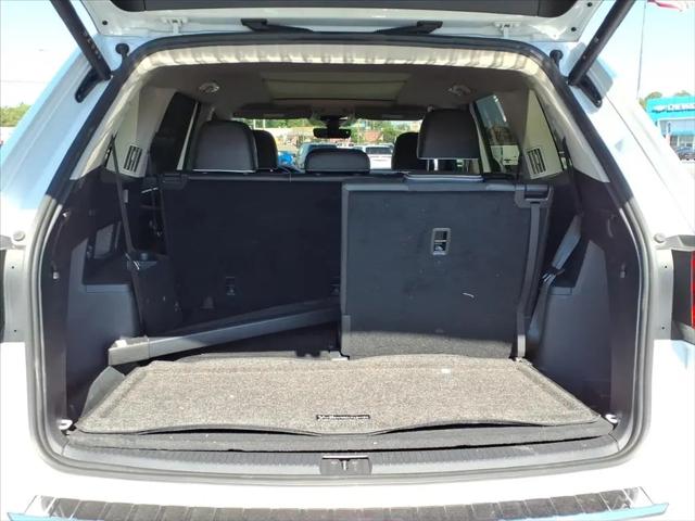 2024 Volkswagen Atlas 2.0T SEL Premium R-Line