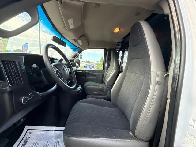 2022 Chevrolet Express Cargo Van RWD 2500 Regular Wheelbase WT