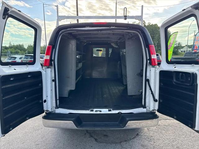 2022 Chevrolet Express Cargo Van RWD 2500 Regular Wheelbase WT